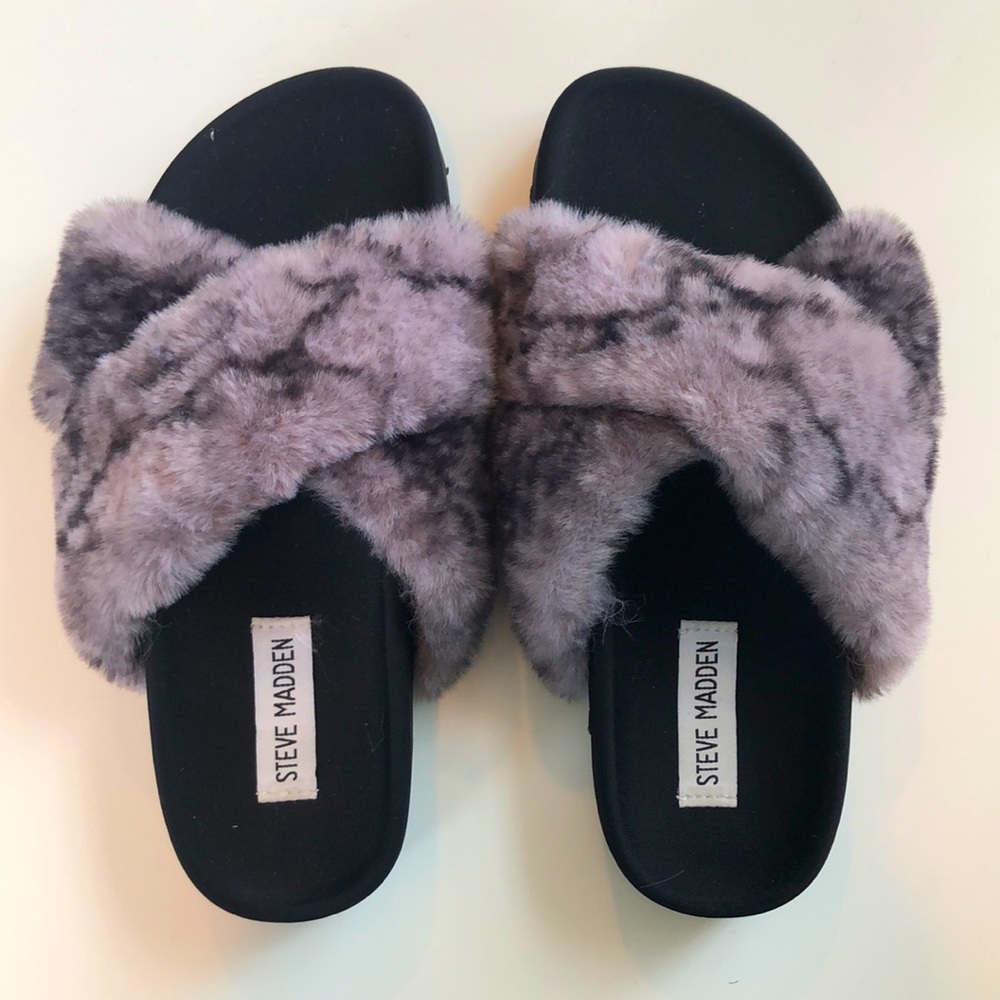 Steve Madden Slippers